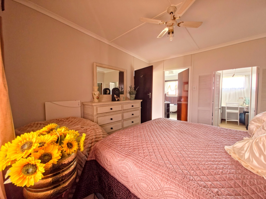 4 Bedroom Property for Sale in Fisherhaven Western Cape